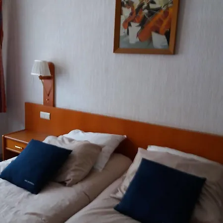 Hotel 't Hert 2*
